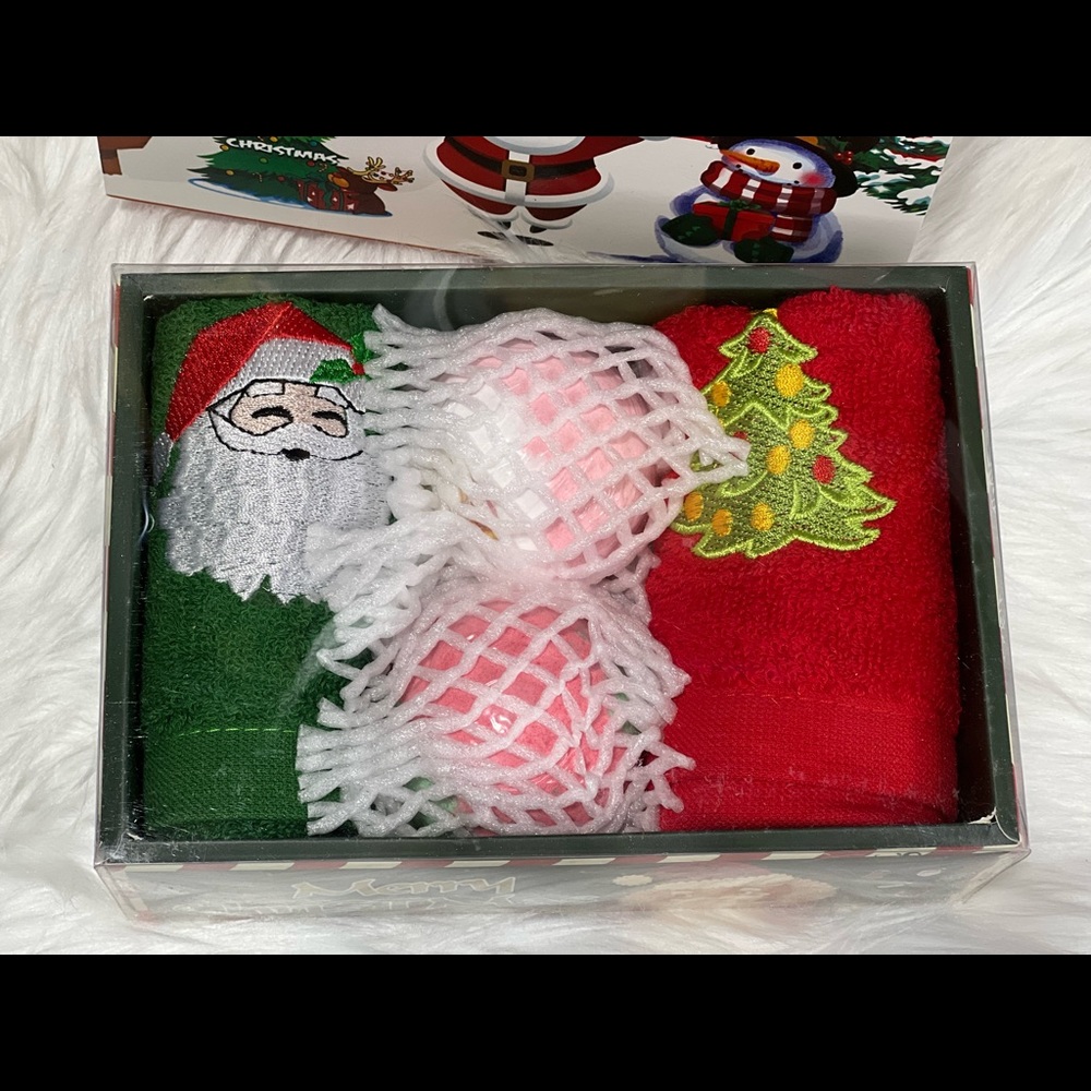 (2 pack) Christmas Hand Towels 12 x 18 inch & Bath Bombs Gift Set -100% Cotton - Picture 8 of 11
